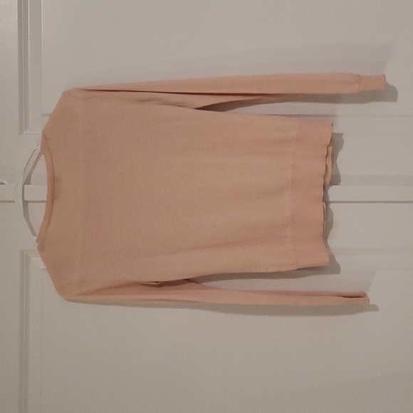 New York and Company lightweight sweater. - Picture 2 of 5